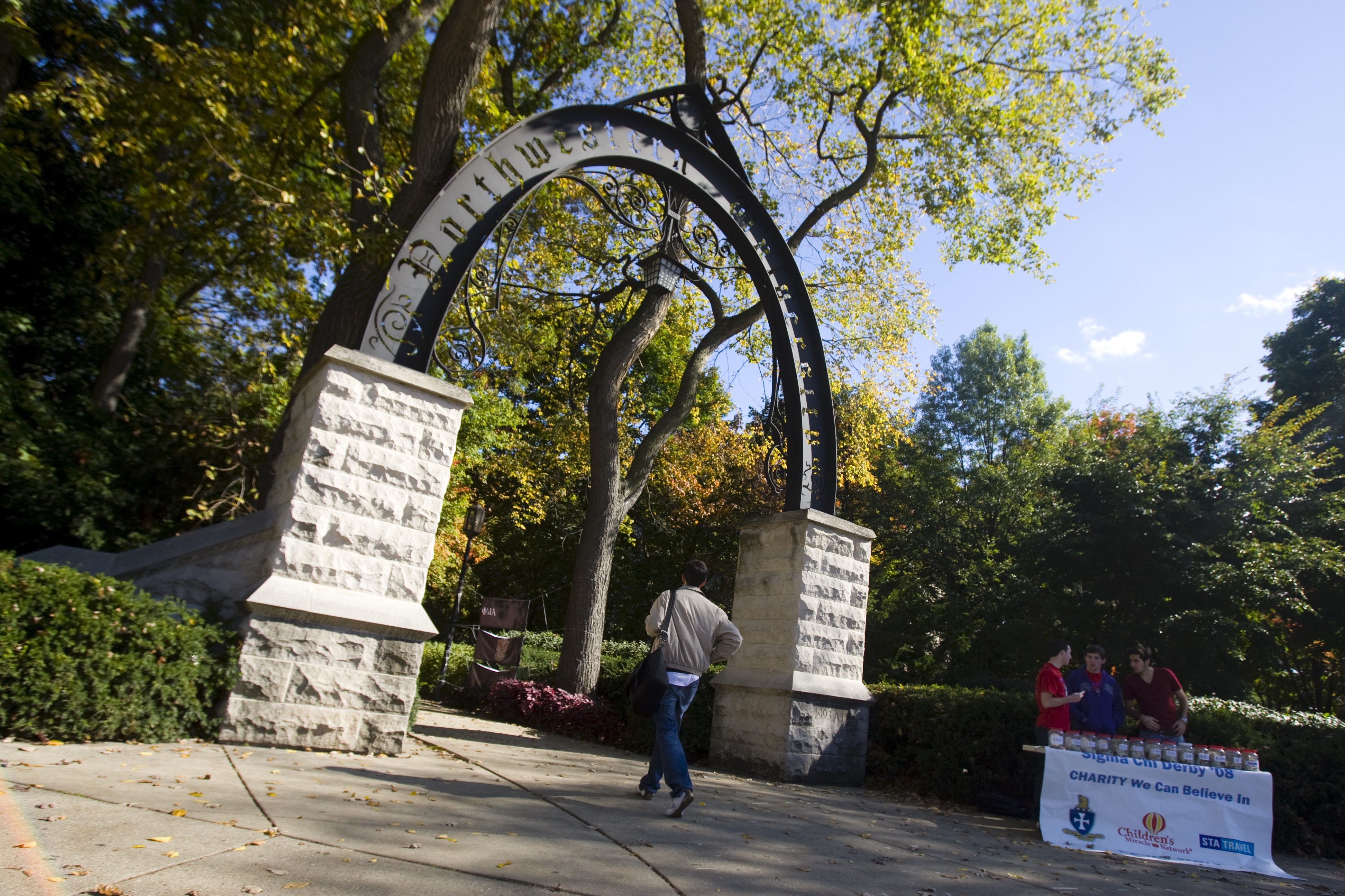 Northwestern CTD Online Honors Program: Student Testimonial A stone gate at Northwestern University