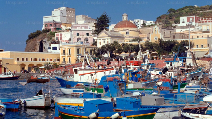 Arcos Journeys Abroad: French Language & Culture