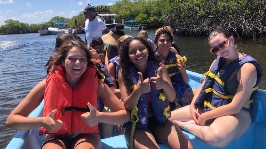 CIEE High School Summer in Santiago de los Caballeros, Dominican Republic: Leadership & Service in Public Health