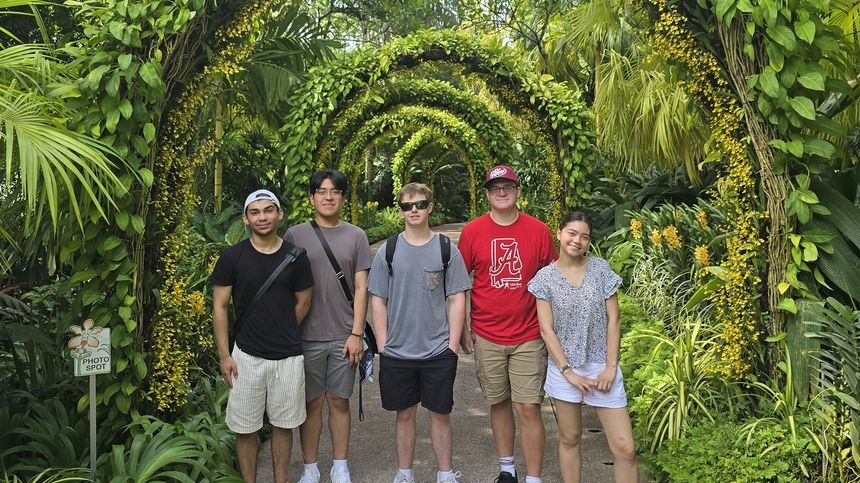 CIEE High School Summer in Singapore: Global Entrepreneurship