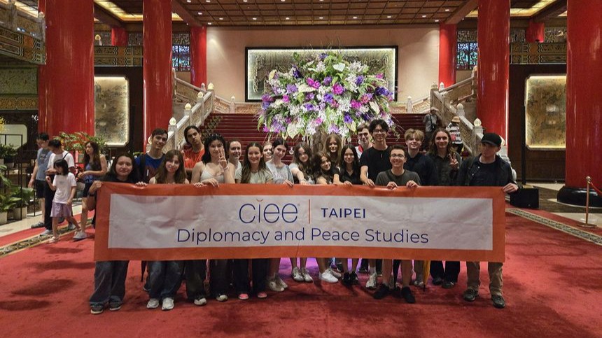 CIEE High School Summer in South Korea and Taiwan: Diplomacy & Government in East Asia