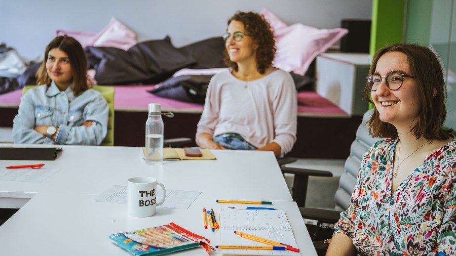 Schola Emprica: Development, Sustainability and Globalization