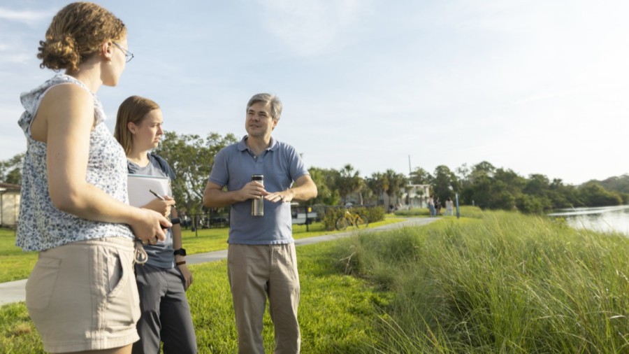Coastal Wildlife and Ecology Pre-College at Eckerd