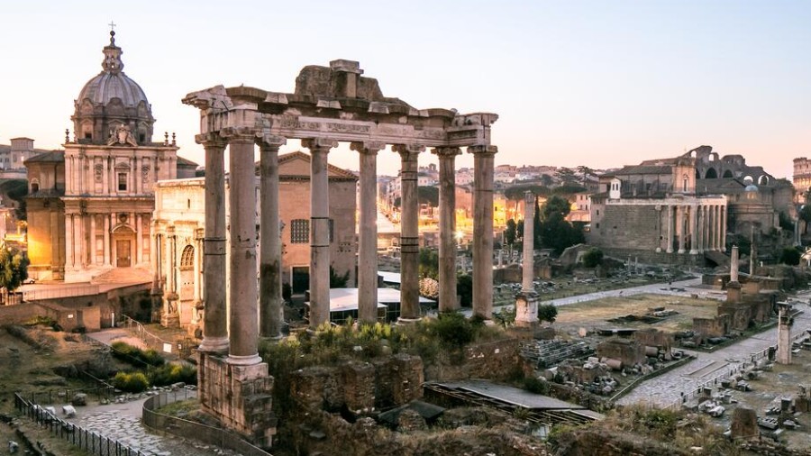 European Horizons with EF: 12-Week Gap Semester (Barcelona, Rome, And Paris)