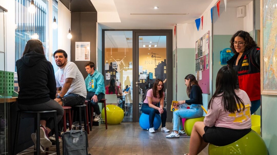 EF Language Abroad – Paris, France