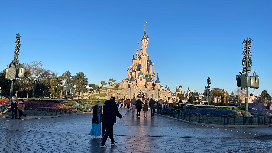 EF Language Abroad – Paris, France