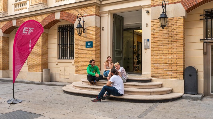 EF Language Abroad – Paris, France