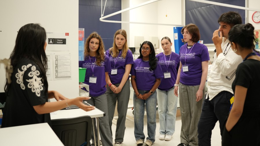Study Mind: International Medicine Career Camp