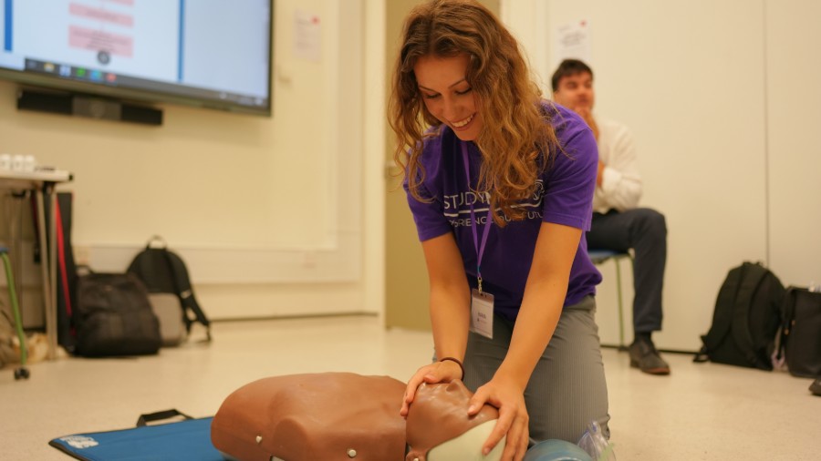 Study Mind: International Medicine Career Camp