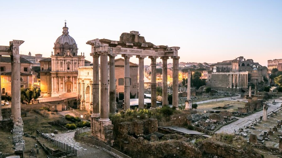 The Globetrotter with EF: 12-Week Gap Semester (Costa Rica, Rome, and Tokyo)