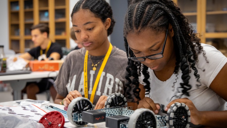 Wentworth Institute of Technology’s Pre-college Program: ImpactLab